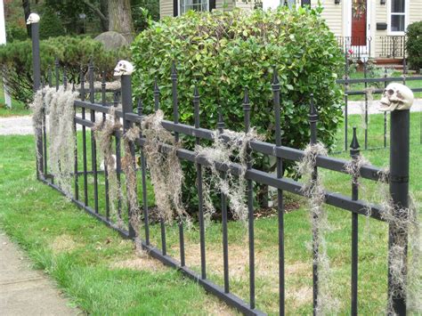 halloween cemetery fence designs